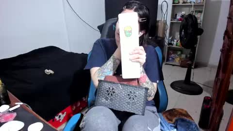 Geek Nicole    im Neeko UwU online show from June 2, 12:18 pm