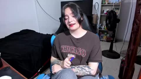 Geek Nicole    im Neeko UwU online show from June 3, 2:33 pm