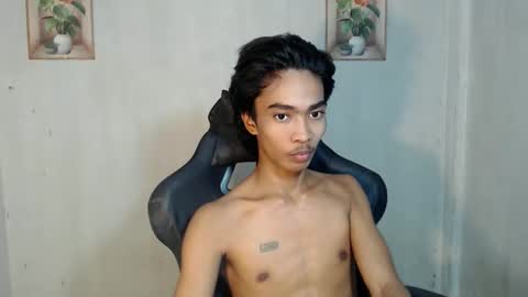 neil_asian69 online show from April 10, 8:08 am