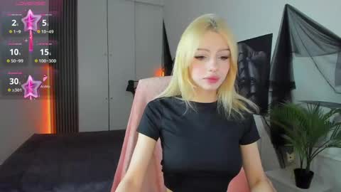 Ela  online show from April 10, 1:38 pm