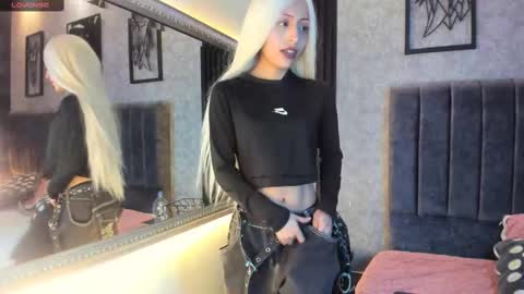 Snapshot of nemesis_castel chatting on February 21, 8:05 pm Nemesis online show from February 21, 8:05 pm