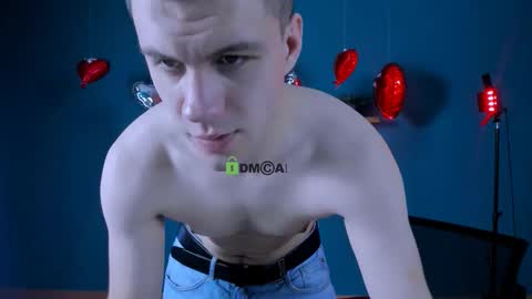 neo_raze_ online show from February 14, 8:22 pm