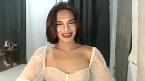 neomi online show from December 1, 5:11 pm