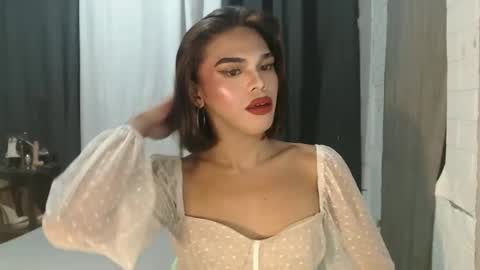 neomi online show from November 30, 4:14 pm