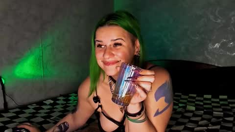 Ada online show from November 11, 3:58 pm