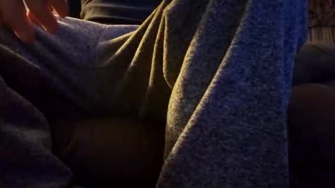 Versatile online show from January 8, 12:05 pm