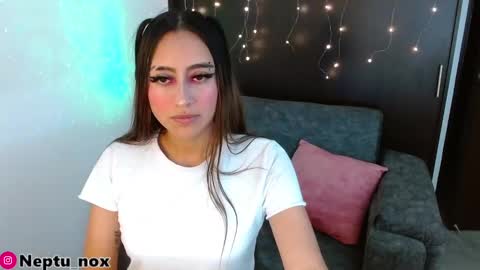 Neptu noxx online show from December 4, 1:30 am