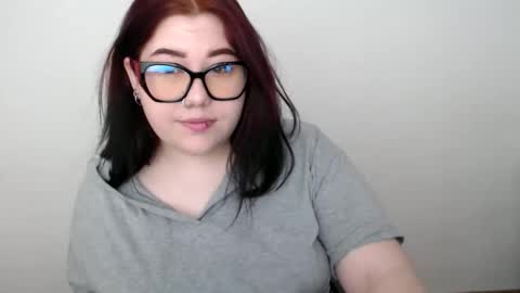 nereia online show from May 6, 7:47 am