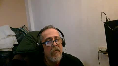 neron401 online show from February 19, 12:43 am