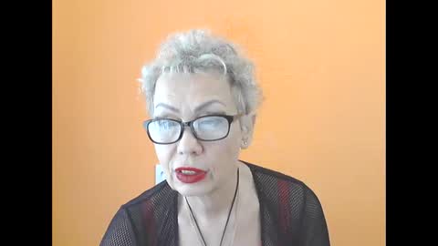 NessyJenixs online show from October 28, 7:53 am