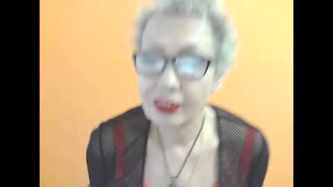 NessyJenixs online show from November 29, 9:06 am