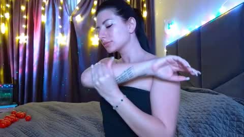 Nessy online show from April 12, 5:17 pm