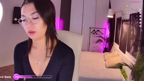 Snapshot of new_meow chatting on September 20, 6:38 am Alice online show from September 20, 6:38 am