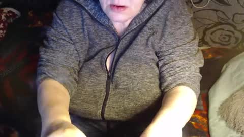 Lilly  online show from April 4, 3:02 am