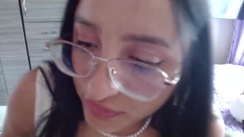 Dani online show from January 9, 6:04 pm