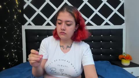 Estefani  online show from February 19, 2:55 am