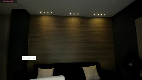 SQUIRTER DOLL    online show from April 24, 8:11 pm