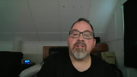 niceguy7208 online show from May 2, 2:34 pm