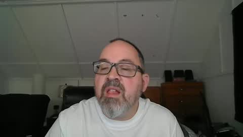 niceguy7208 online show from December 2, 5:41 am