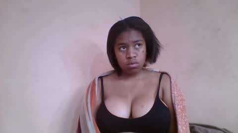 nicelly01 online show from June 25, 5:23 am