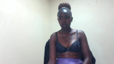 Snapshot of nicemillow chatting on October 25, 12:38 pm nicemillow online show from October 25, 12:38 pm