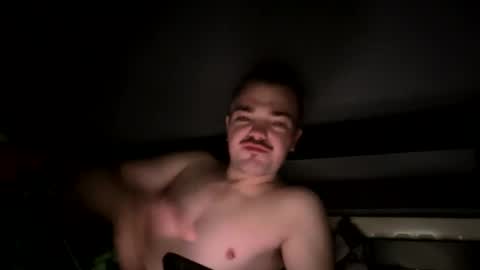 nicholas3105 online show from November 18, 1:08 am