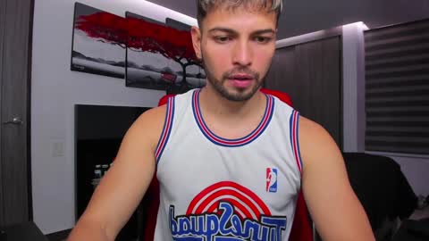 Nick Klaus online show from December 4, 11:19 pm