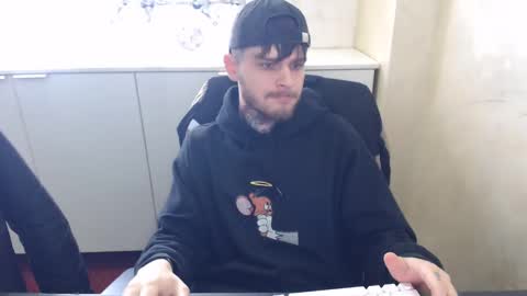 Nick  online show from December 11, 7:42 am