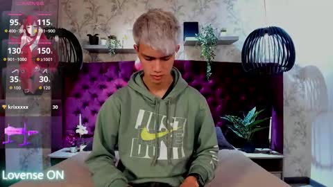 Nick  online show from December 22, 12:34 pm