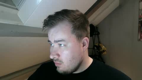 nickoeoeoe online show from March 14, 6:45 pm