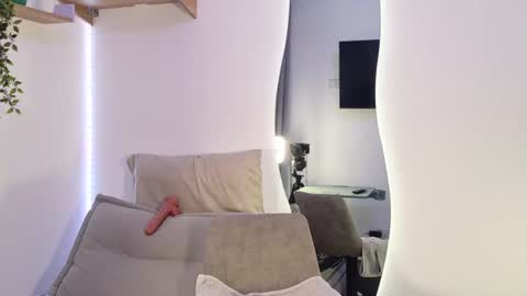 nickriverzxo online show from June 20, 12:06 am