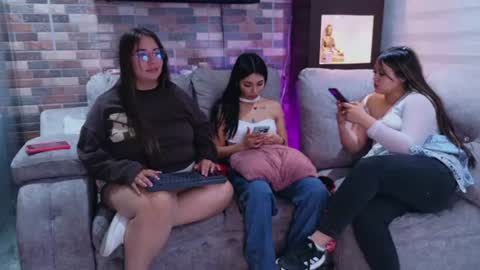 nicky_as online show from July 11, 4:06 am