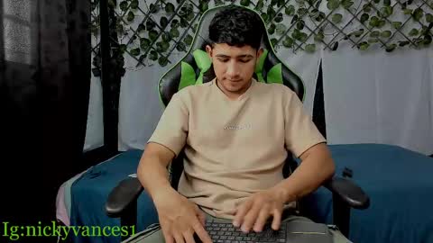 nicky online show from September 20, 7:28 pm