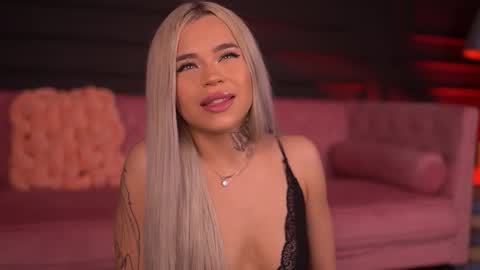 Nicky online show from November 17, 8:44 pm