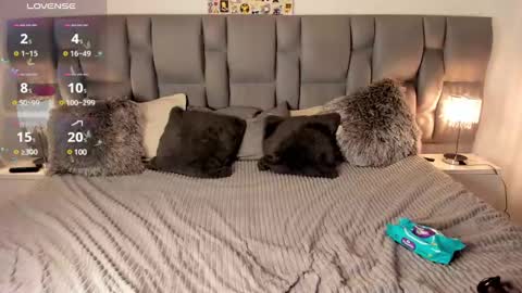 Nicky online show from February 19, 3:06 am