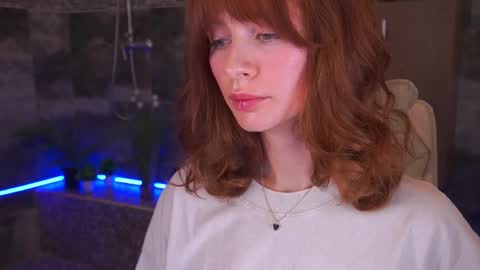 Nicol Moonn online show from December 1, 7:28 am