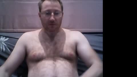 nicolaslapin87 online show from September 9, 6:08 pm