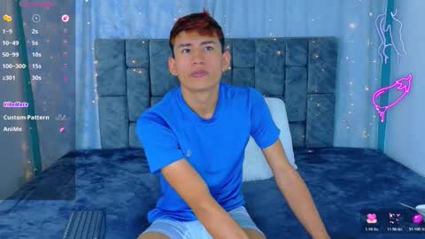 nicolastorres__ online show from April 16, 4:23 am