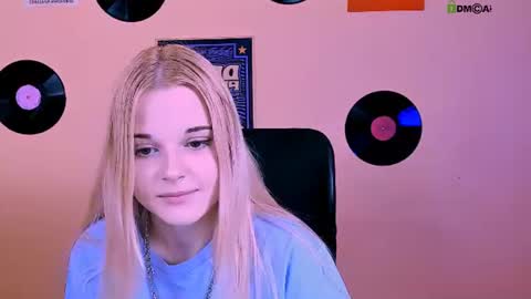 nicole_bright online show from July 7, 9:02 am