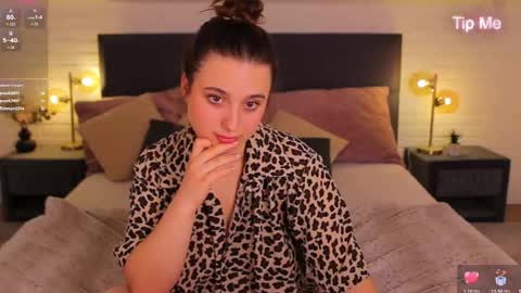 Nicole De Lux online show from March 22, 7:40 pm