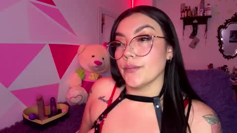 Nicole online show from January 16, 5:49 am