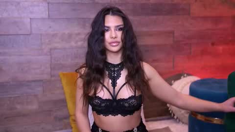 Nicole online show from December 21, 8:21 am