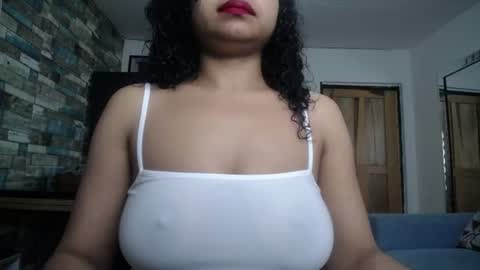 Nicole online show from June 9, 1:11 pm