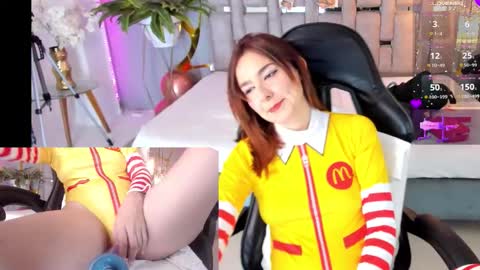 Snapshot of nicoleferrel chatting on October 5, 3:19 pm Nicole online show from October 5, 3:19 pm