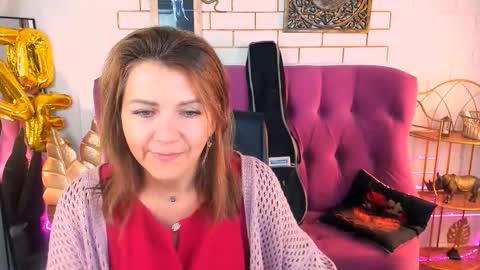 nicolehits online show from September 16, 5:32 am