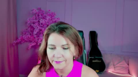 nicolehits online show from November 9, 9:57 am