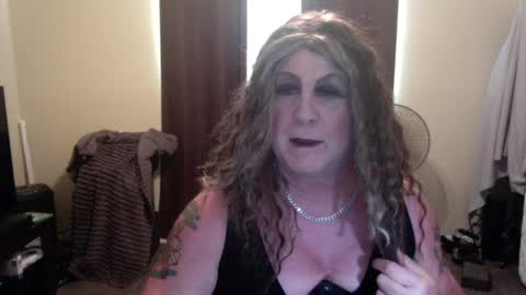 Nicole CD online show from May 18, 11:00 pm
