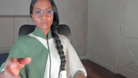Nicol  online show from May 15, 4:43 am