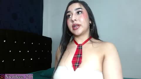 Nicolle online show from October 21, 4:32 pm