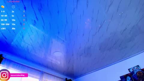 Lizzie online show from December 16, 9:32 pm